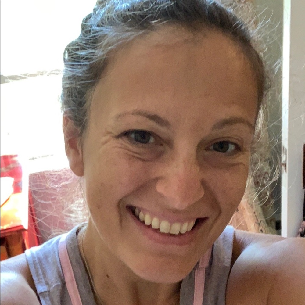 Meet your Posher, Jennifer